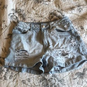 Ripped denim shorts